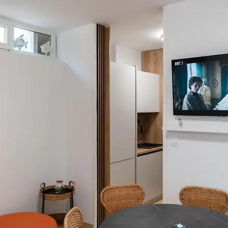 Little Harbour Duba Stonska