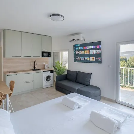 Little Harbour * Duba Stonska